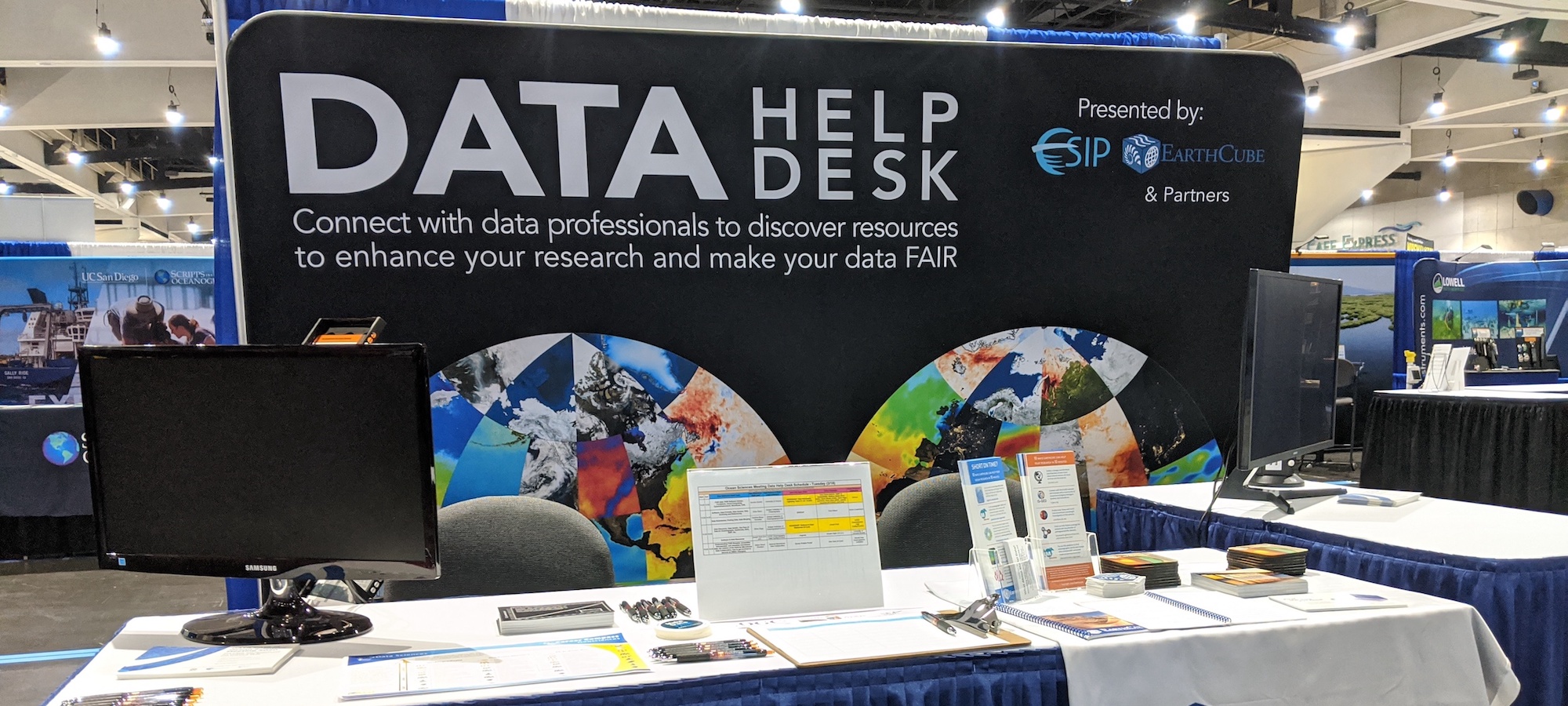 DATA HELP DESK panel